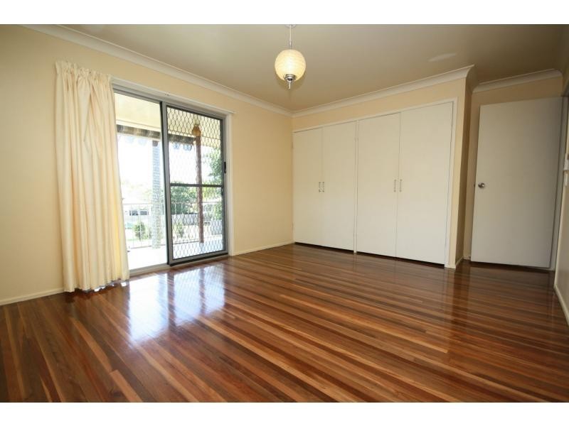 15 Kenya Street, Wavell Heights QLD 4012