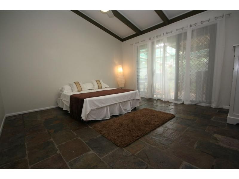 32 Chatham Street, Margate QLD 4019