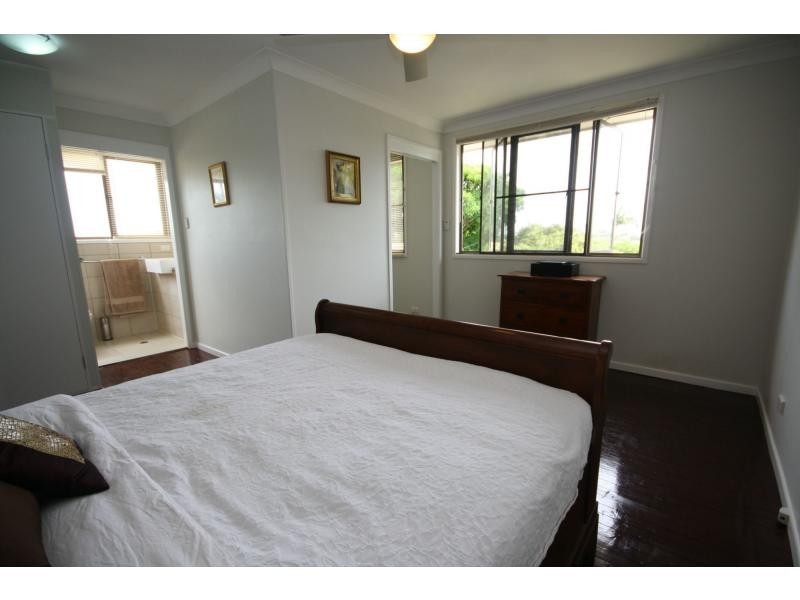 32 Chatham Street, Margate QLD 4019