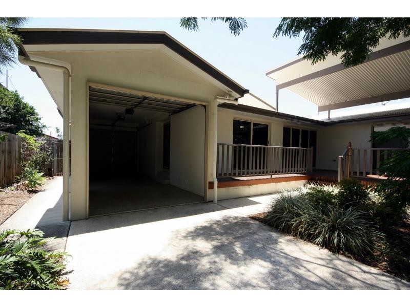 Unit 4/15 Valerie Street, Clontarf QLD 4019