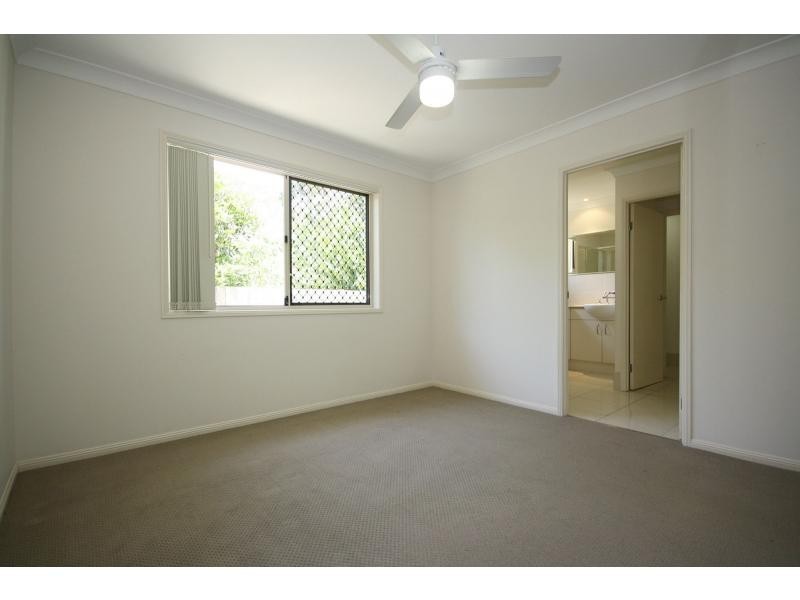 Unit 4/15 Valerie Street, Clontarf QLD 4019