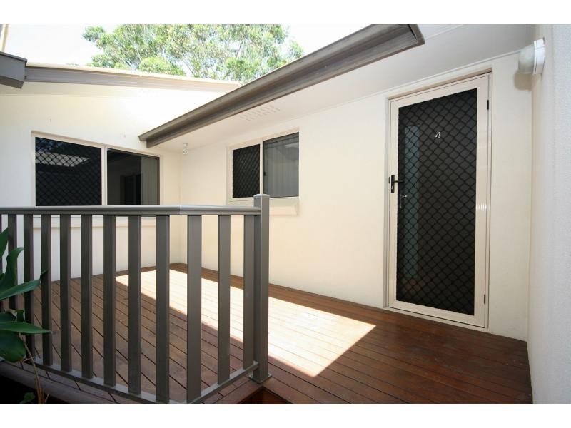 Unit 4/15 Valerie Street, Clontarf QLD 4019