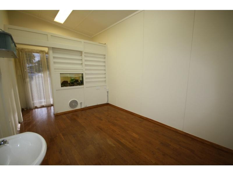 280 Victoria Avenue, Redcliffe QLD 4020