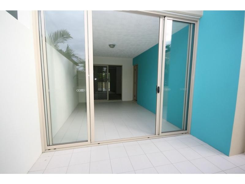 2/7 Annie Street, Woody Point QLD 4019