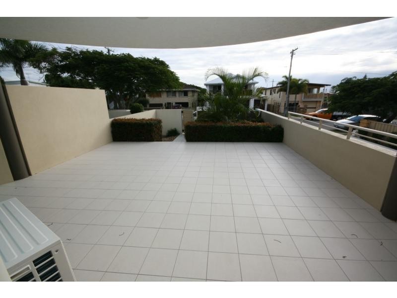 2/7 Annie Street, Woody Point QLD 4019