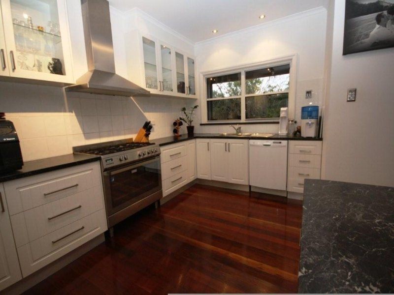 8 Frost Street, Clontarf QLD 4019