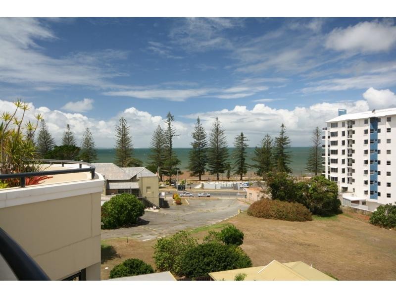 Unit 14/3 Rock Street, Scarborough QLD 4020