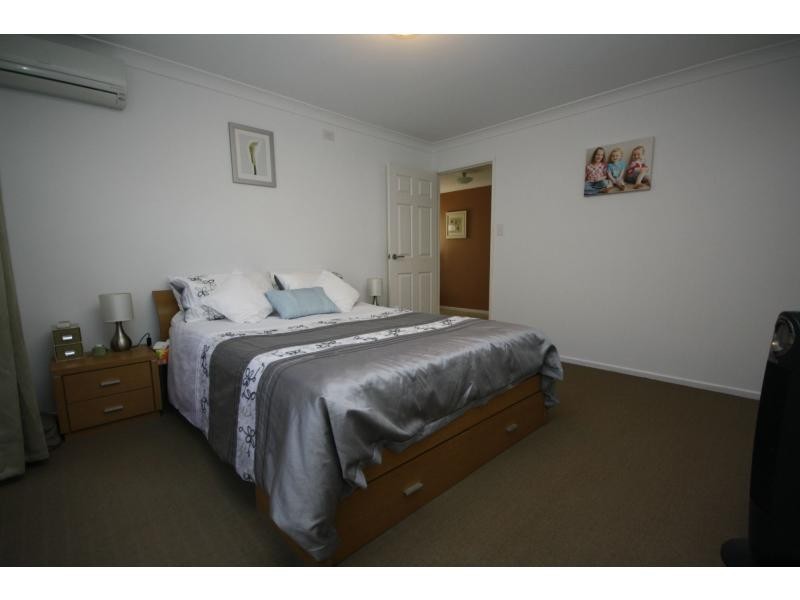 28 Whitlock Drive, Rothwell QLD 4022