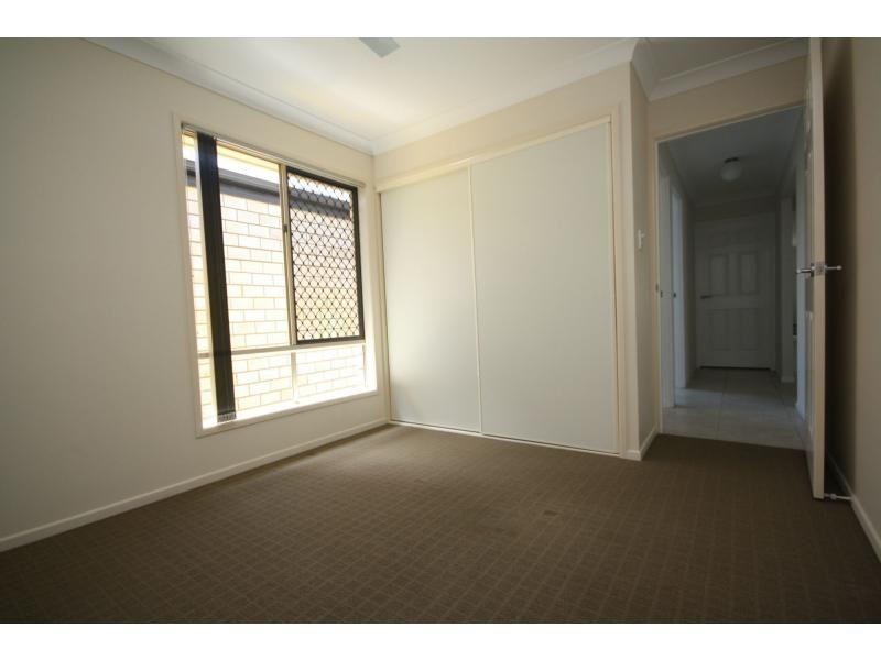 28 Whitlock Drive, Rothwell QLD 4022