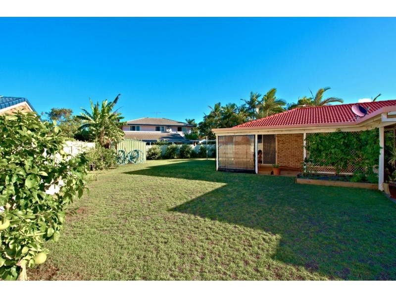 11 Columbia Court, Newport QLD 4020