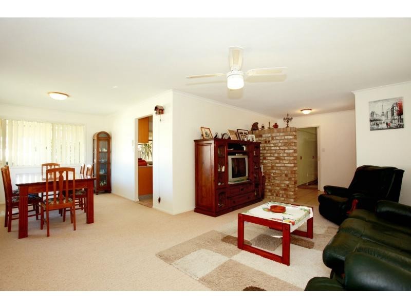 11 Columbia Court, Newport QLD 4020