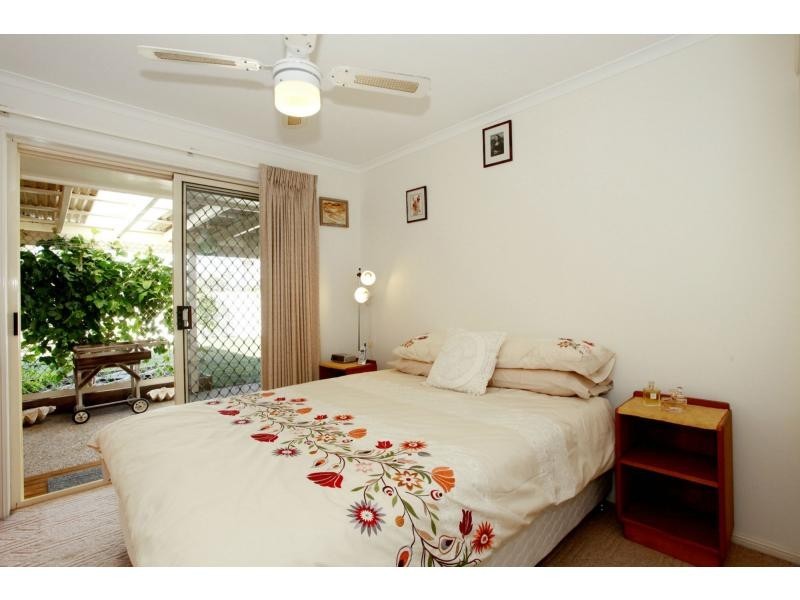11 Columbia Court, Newport QLD 4020