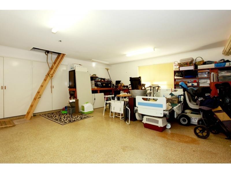 11 Columbia Court, Newport QLD 4020