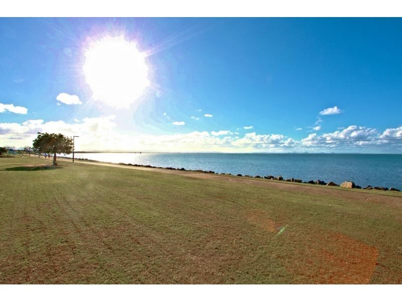 11 Columbia Court, Newport QLD 4020