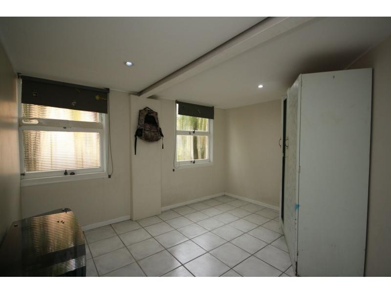 11 Sydney Street, Redcliffe QLD 4020