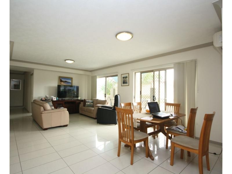 Unit 4/7 Sutton Street, Redcliffe QLD 4020