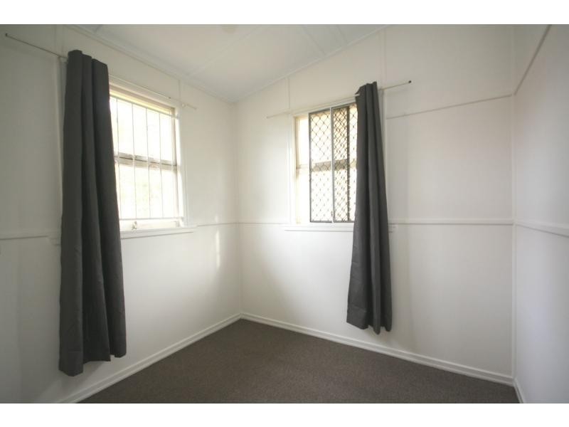 163 Oxley Avenue, Woody Point QLD 4019