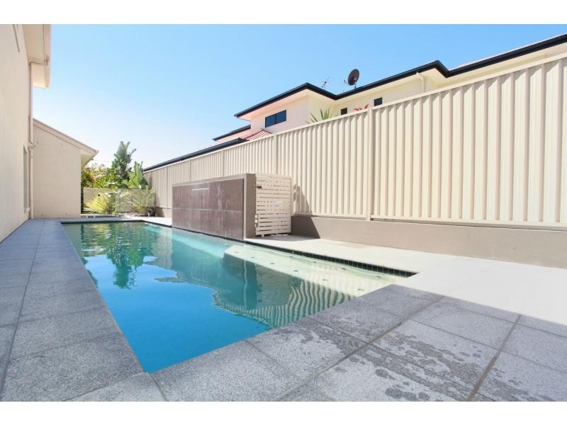 4 Freya Court, Newport QLD 4020