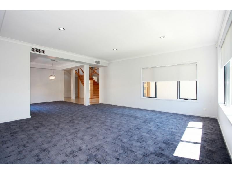 4 Freya Court, Newport QLD 4020