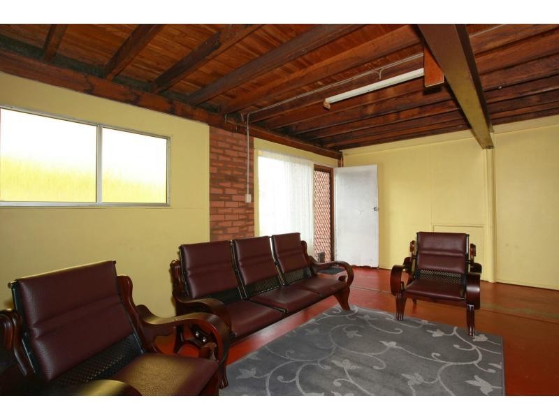 9 Knight Street, Redcliffe QLD 4020