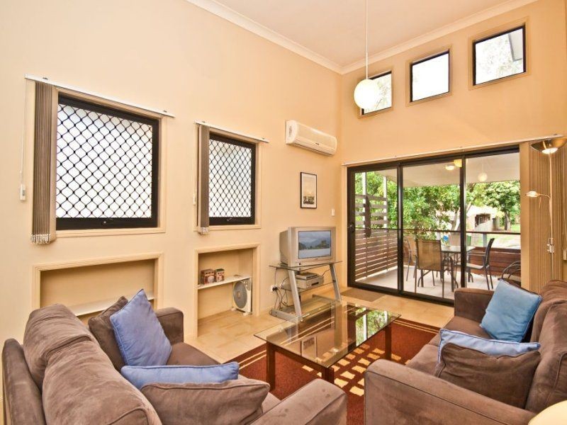 Unit 2/14 Grant Street, Redcliffe QLD 4020