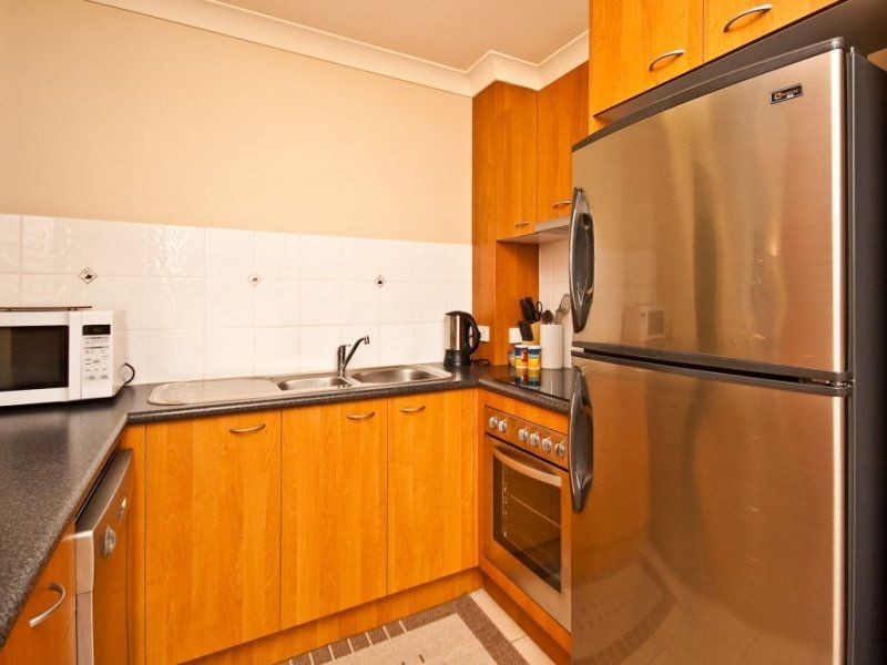 Unit 2/14 Grant Street, Redcliffe QLD 4020