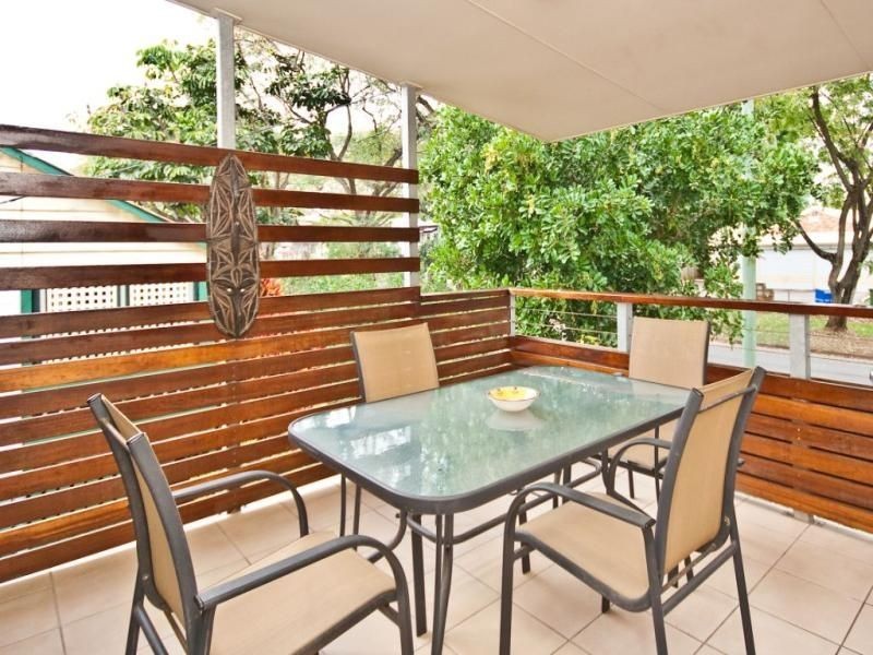 Unit 2/14 Grant Street, Redcliffe QLD 4020