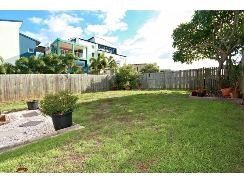 59 Landsborough Avenue, Scarborough QLD 4020