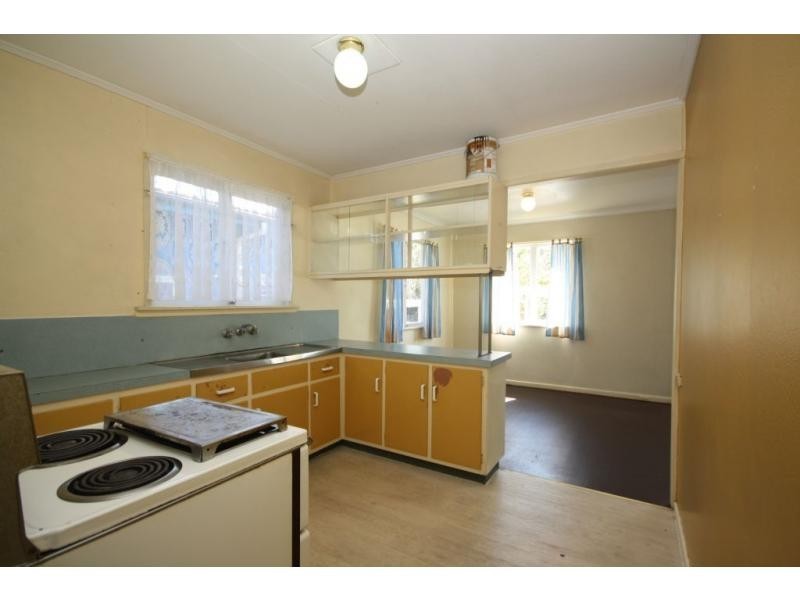 31 Davis Street, Redcliffe QLD 4020