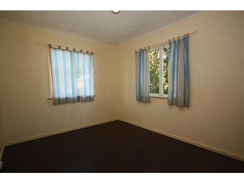 31 Davis Street, Redcliffe QLD 4020