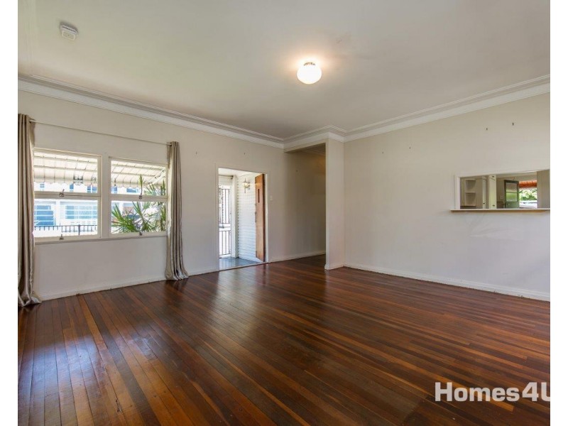 436 Scarborough Road, Scarborough QLD 4020