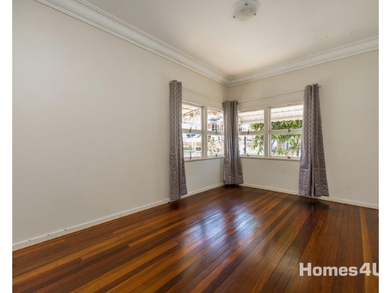 436 Scarborough Road, Scarborough QLD 4020