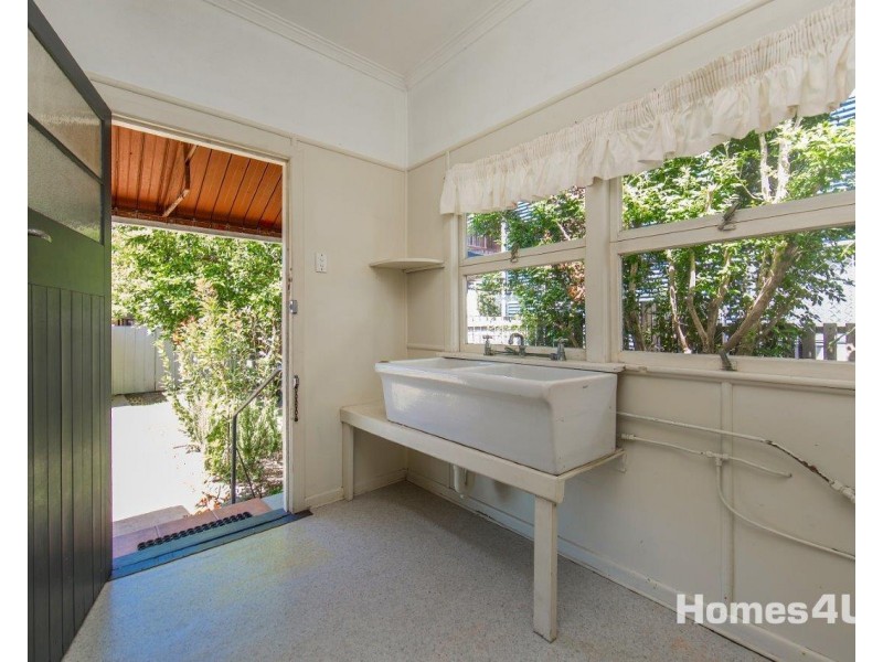 436 Scarborough Road, Scarborough QLD 4020