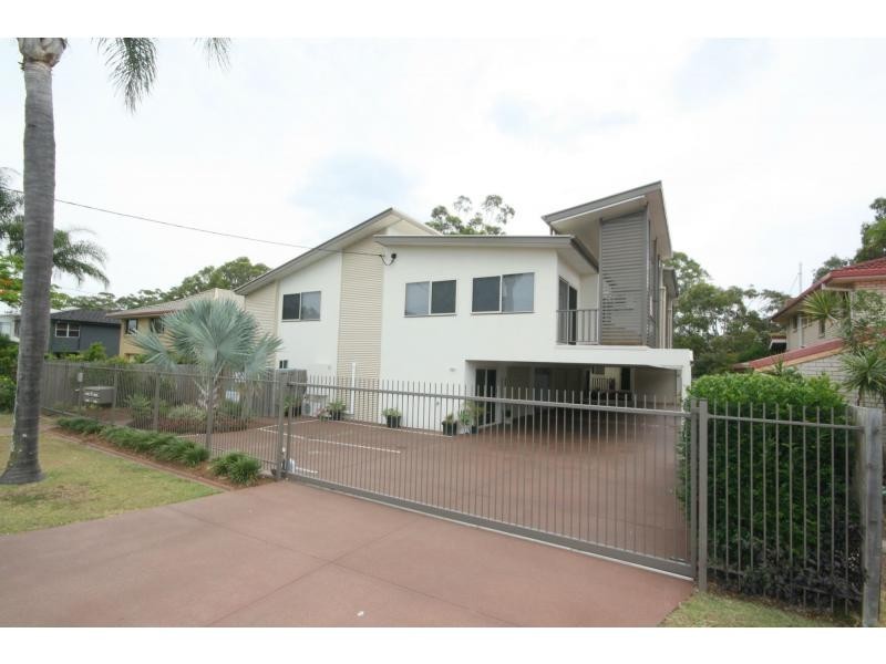 Unit 2, 15 Valerie Street, Clontarf QLD 4019