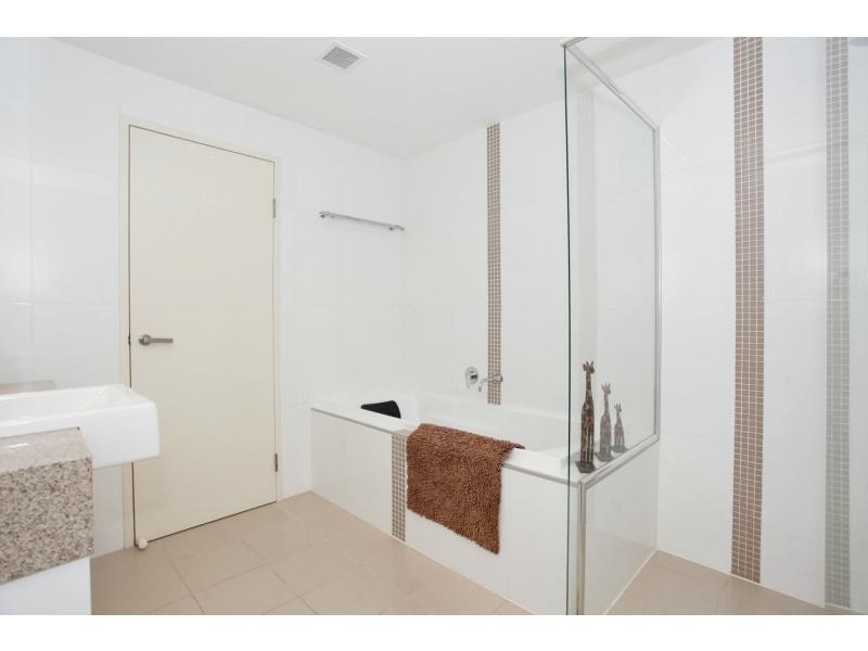 Unit 42/17 Marine Parade, Redcliffe QLD 4020