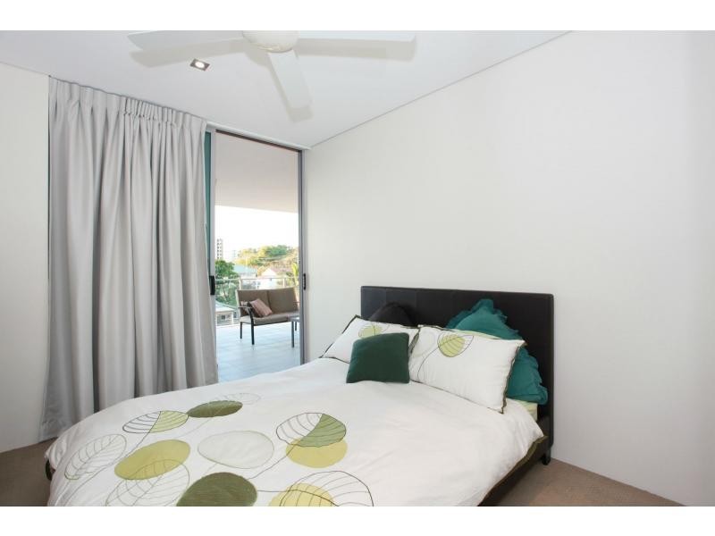 Unit 42/17 Marine Parade, Redcliffe QLD 4020
