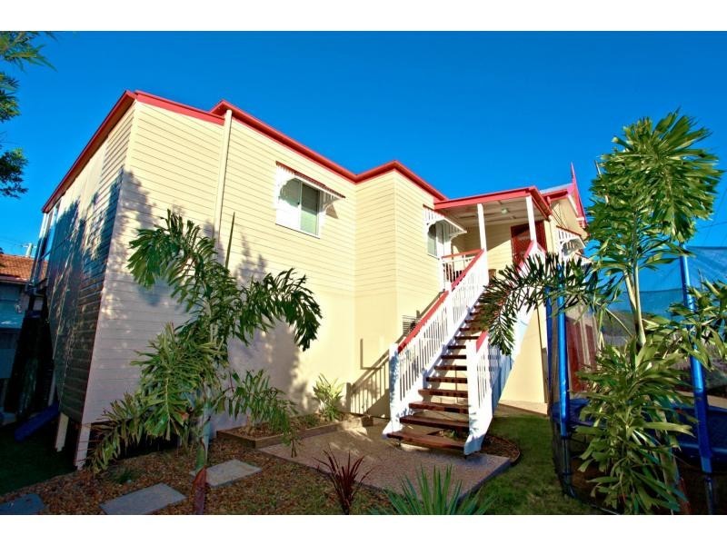 194 Prince Edward Parade, Scarborough QLD 4020