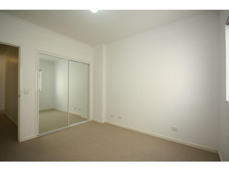 Unit 7/5 Rock Street, Scarborough QLD 4020