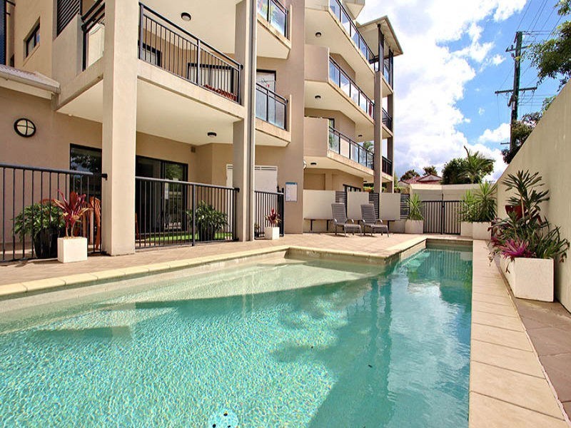 Unit 7/5 Rock Street, Scarborough QLD 4020