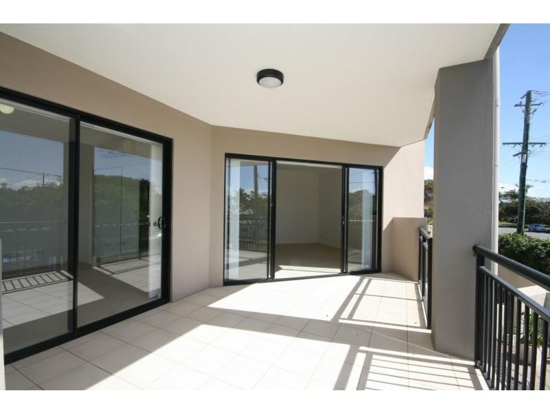 Unit 7/5 Rock Street, Scarborough QLD 4020