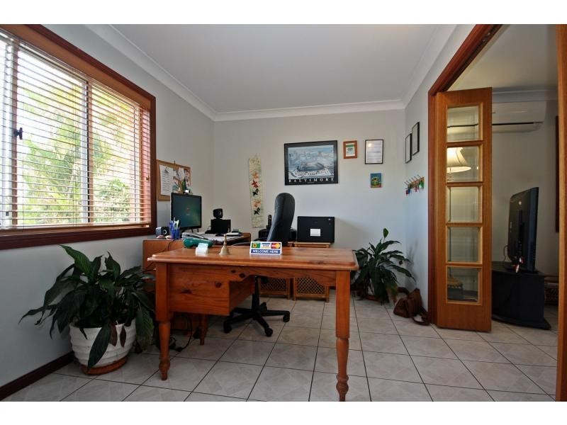 42 Steven Street, Redcliffe QLD 4020