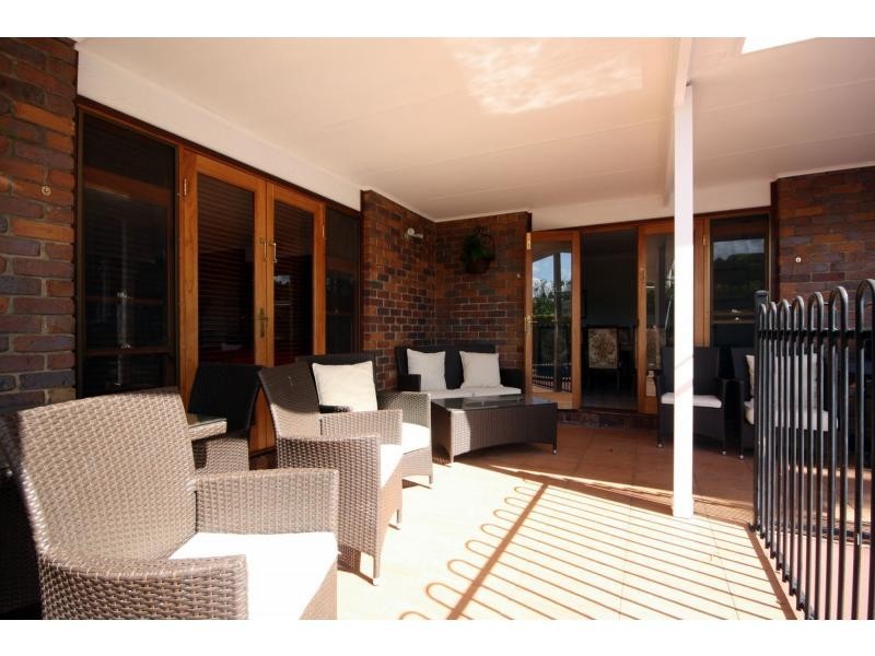 42 Steven Street, Redcliffe QLD 4020