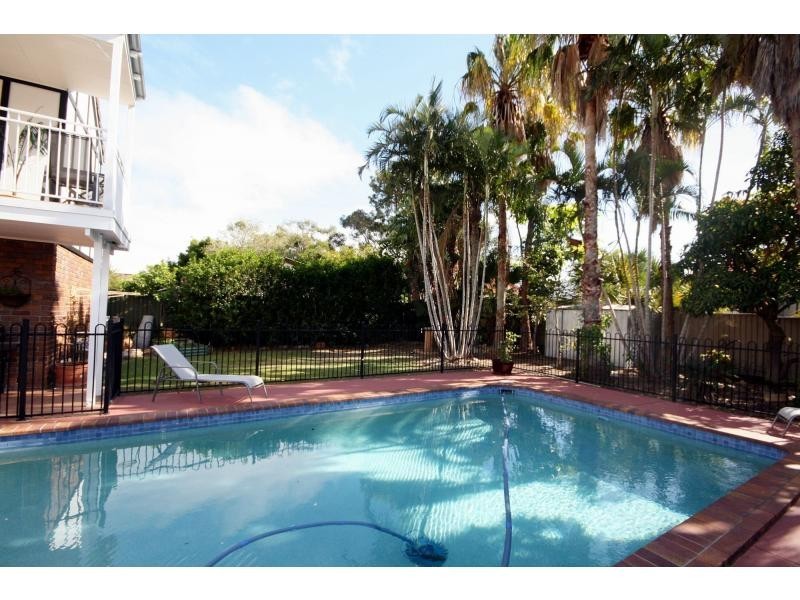 42 Steven Street, Redcliffe QLD 4020