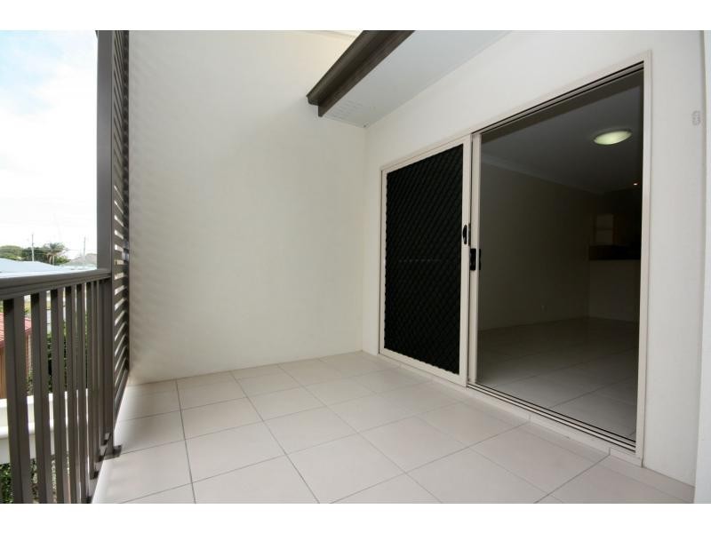 Unit 2, 15 Valerie Street, Clontarf QLD 4019