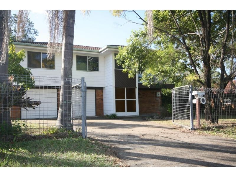 30 Cotswold Street, Morayfield QLD 4506