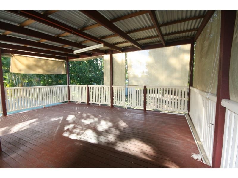 30 Cotswold Street, Morayfield QLD 4506