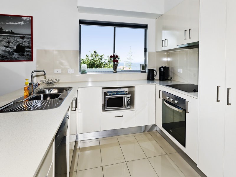 10/2 Beaconsfield Street, Margate QLD 4019