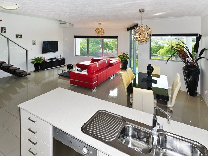 10/2 Beaconsfield Street, Margate QLD 4019