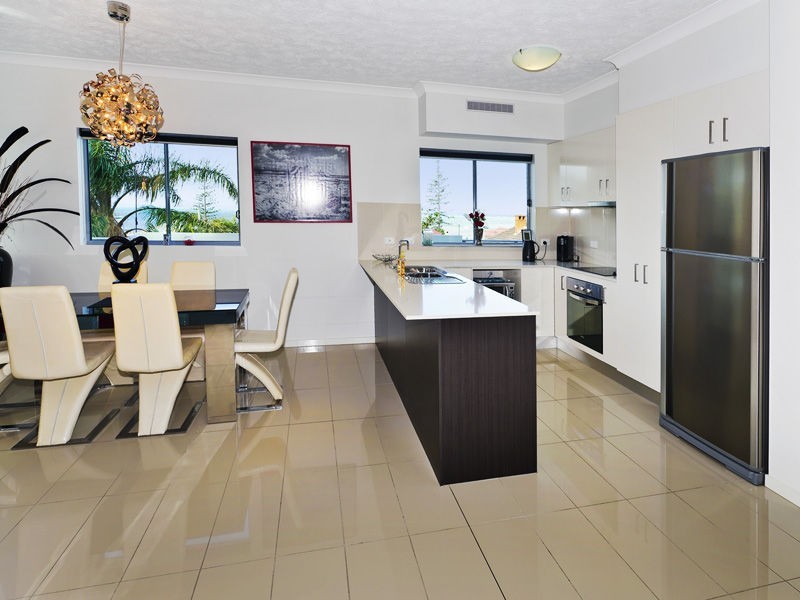 10/2 Beaconsfield Street, Margate QLD 4019