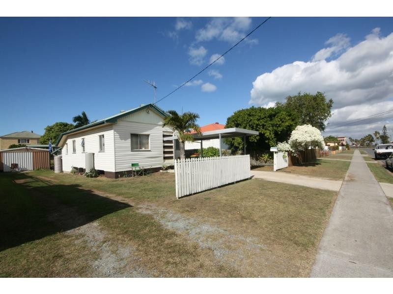 10 Laura Street, Clontarf QLD 4019